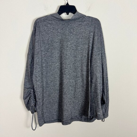 zuda Sweaters - 2/$30 Zuda Sweater L